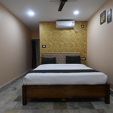 Hotel Silver Star Бхубанешвара Экстерьер фото