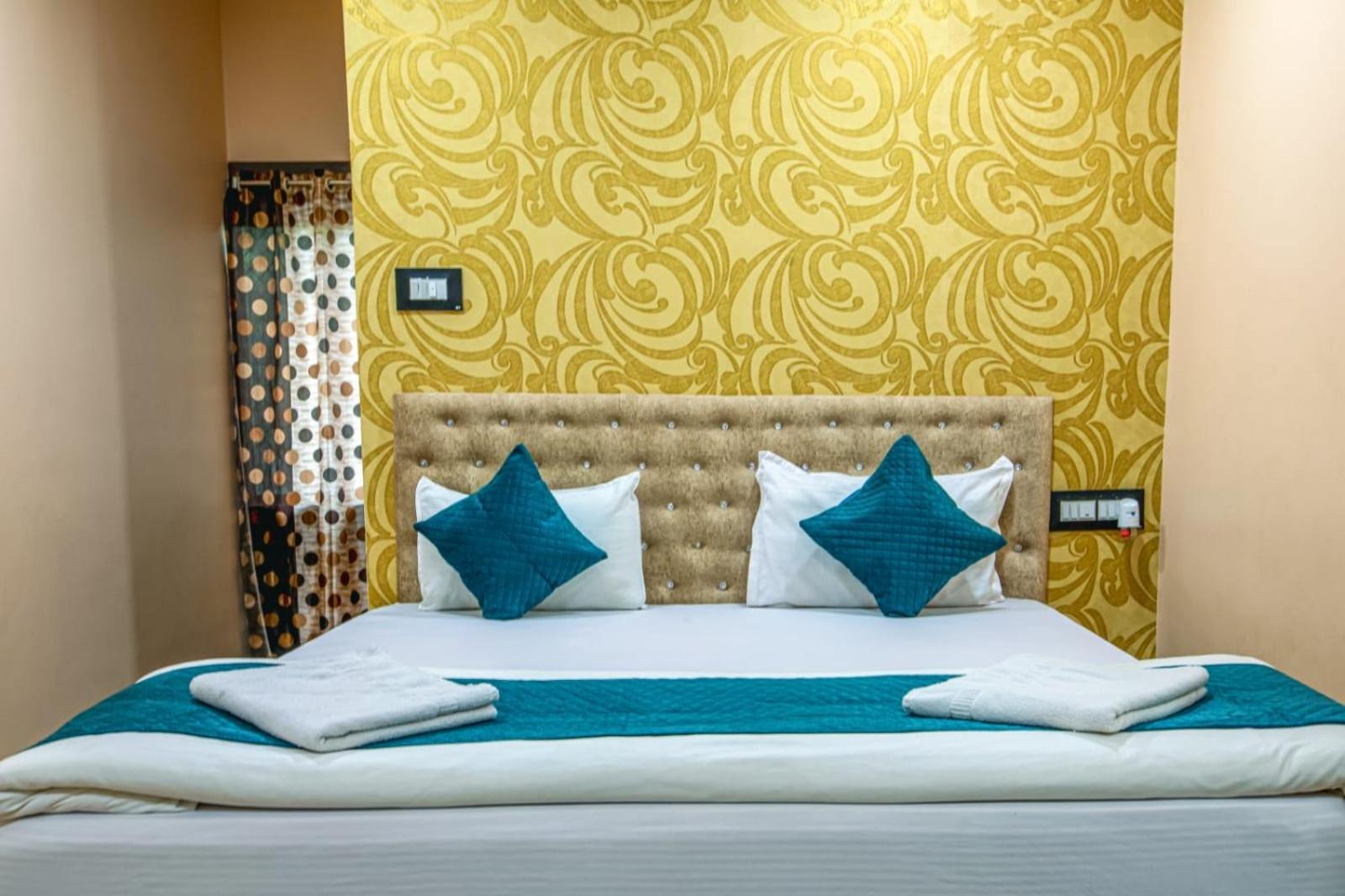 Hotel Silver Star Бхубанешвара Экстерьер фото