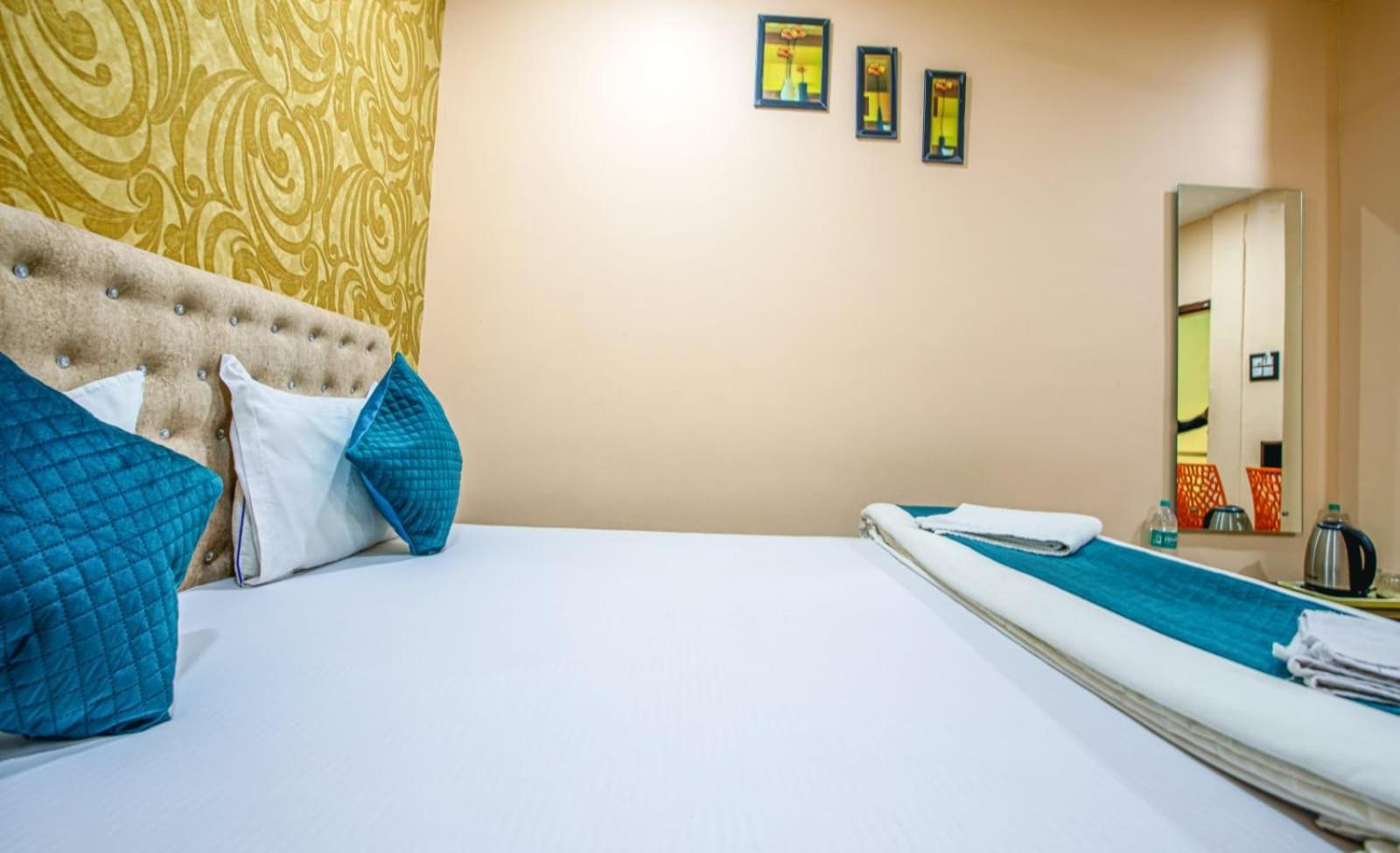 Hotel Silver Star Бхубанешвара Экстерьер фото